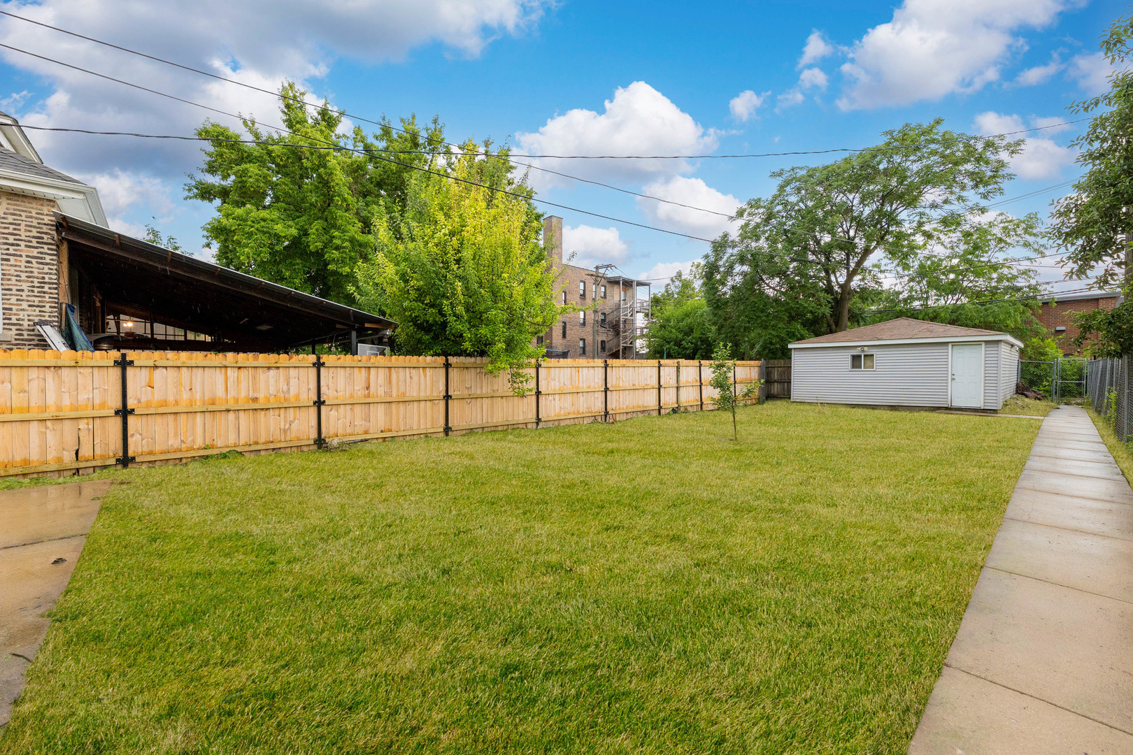 7638 S Laflin Street Property Photo 21
