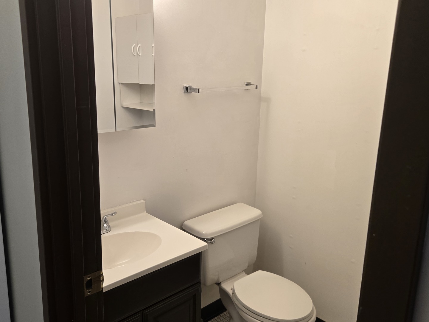 8655 1/2 W Foster Avenue 3b Property Photo 8