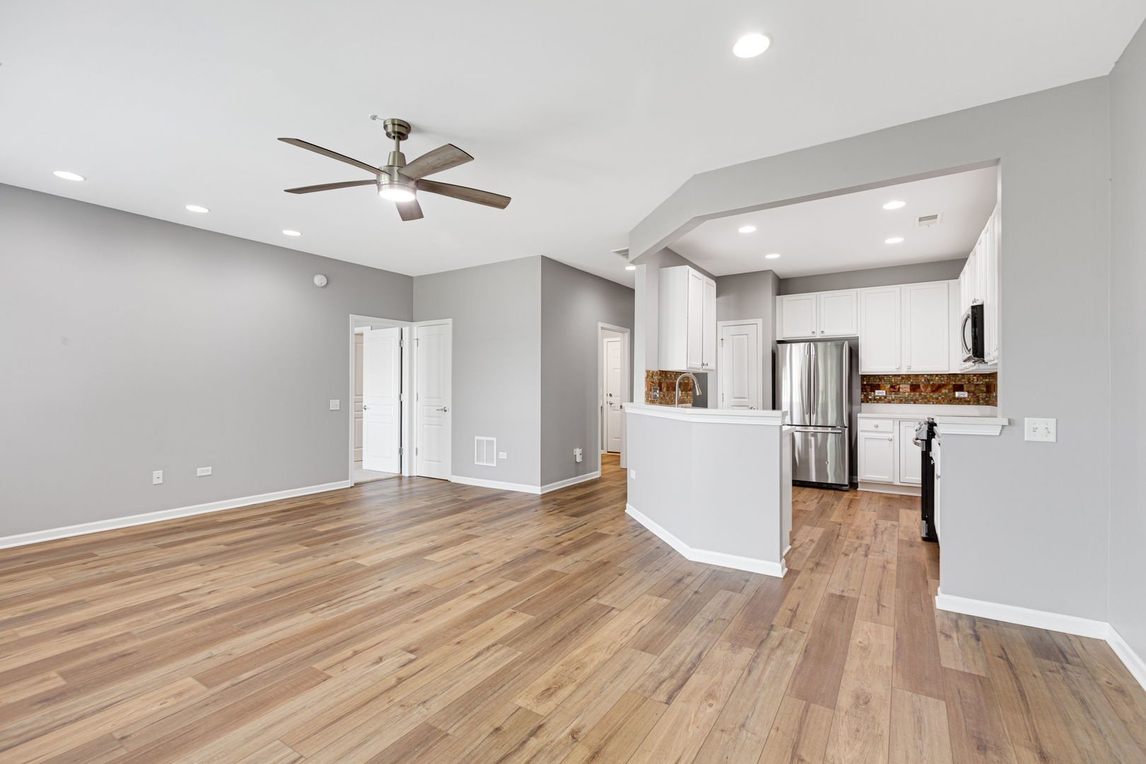 3364 Comstock Court Property Photo 5