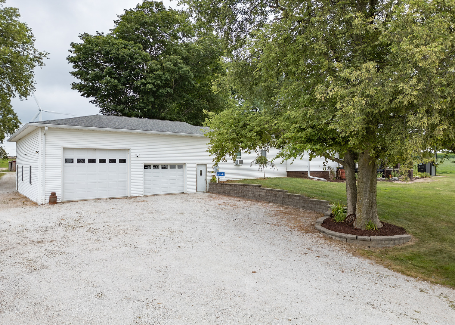17618 Il Highway 81 Property Photo 3