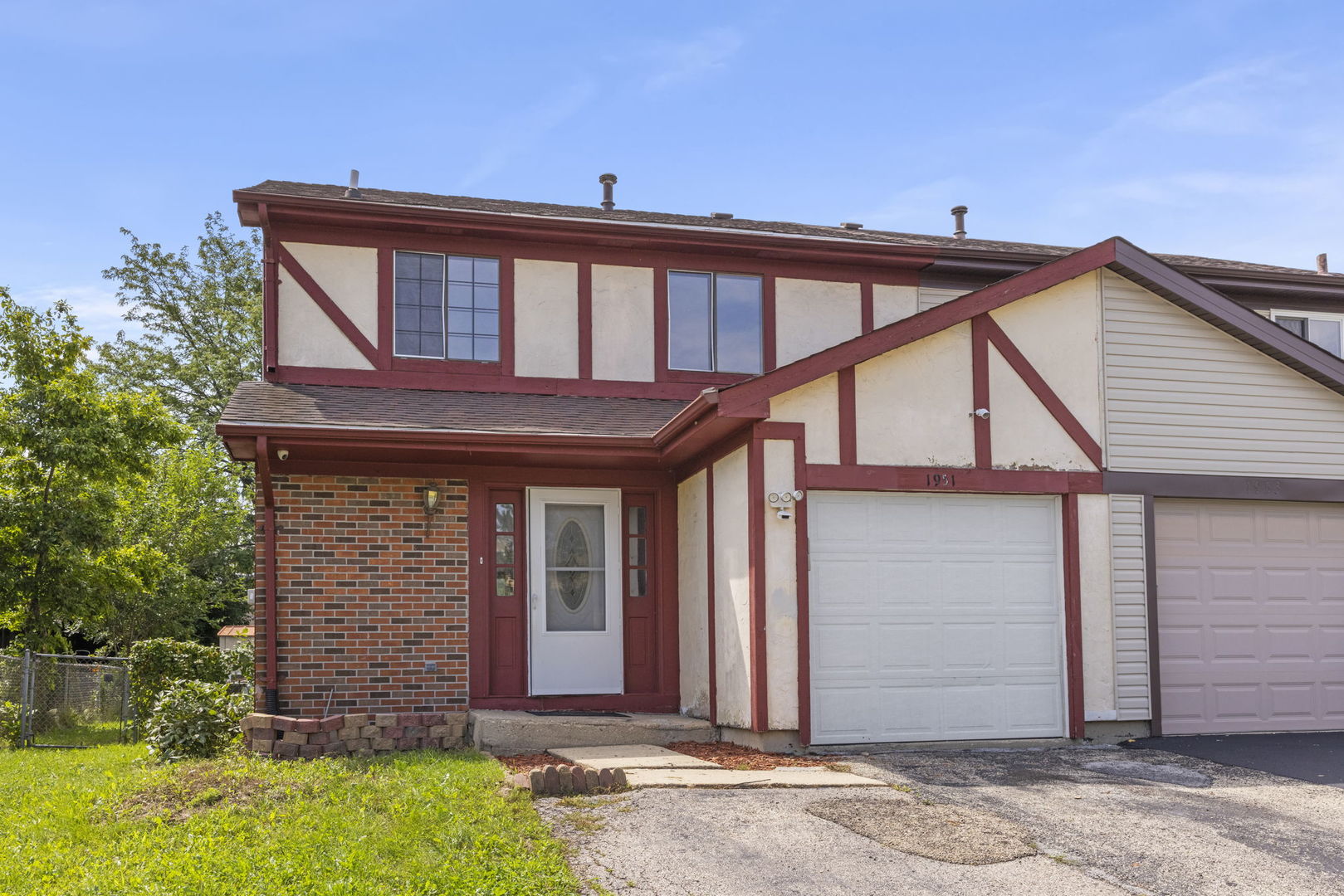 1951 Windward Lane Property Photo 1