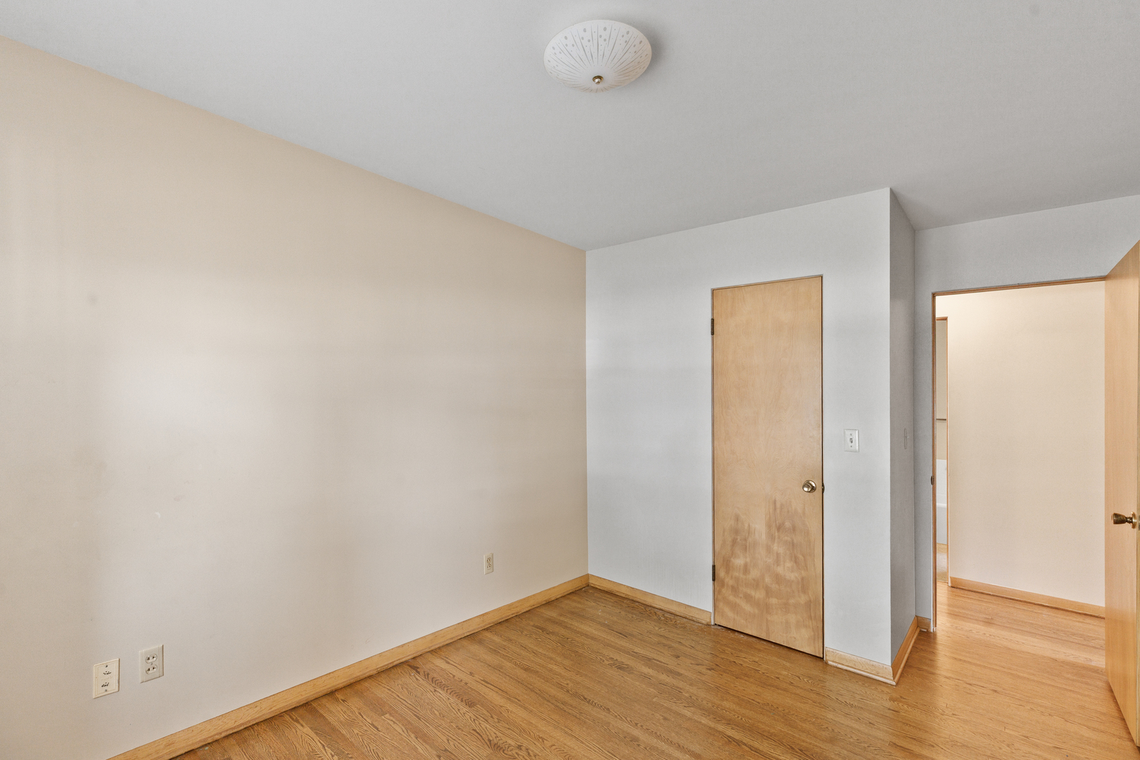 104 S Maple Street Property Photo 12
