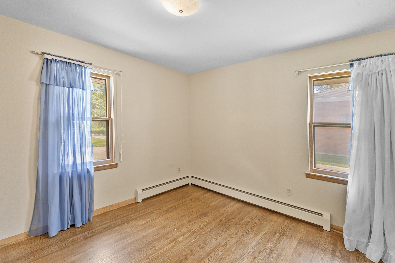 104 S Maple Street Property Photo 16