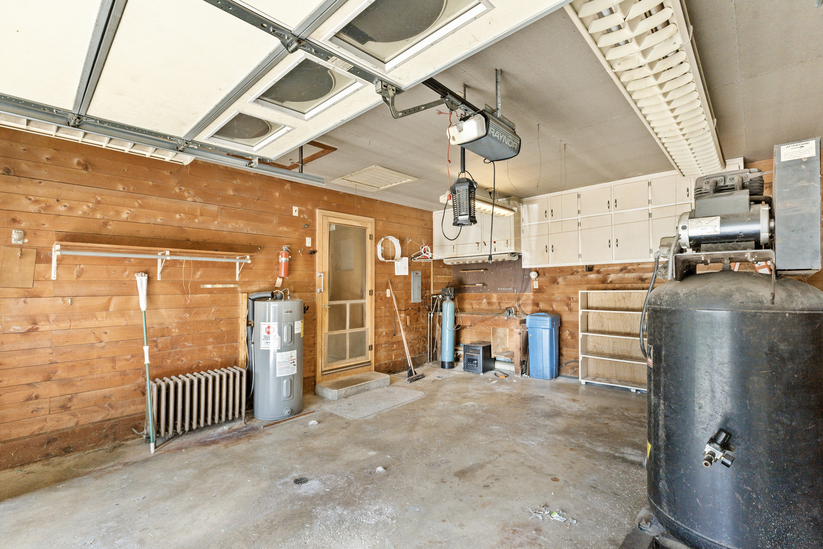 104 S Maple Street Property Photo 21