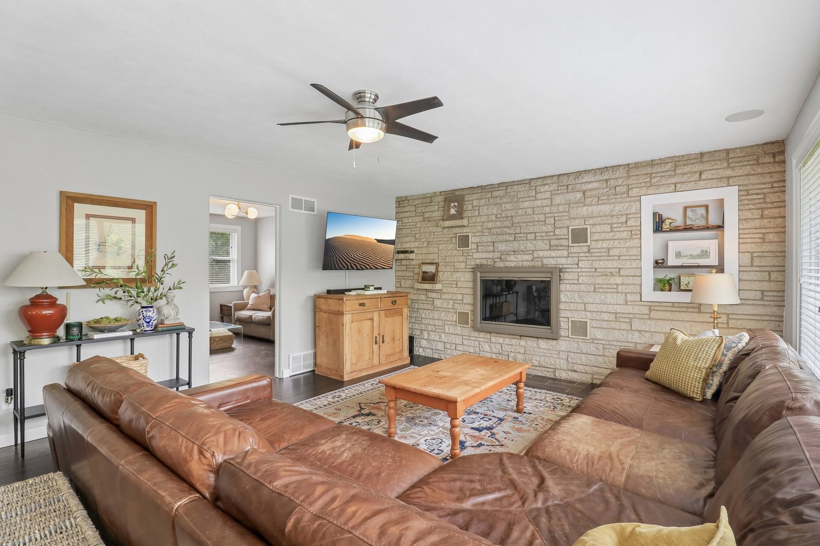 23579 W Windsor Terrace Property Photo 9