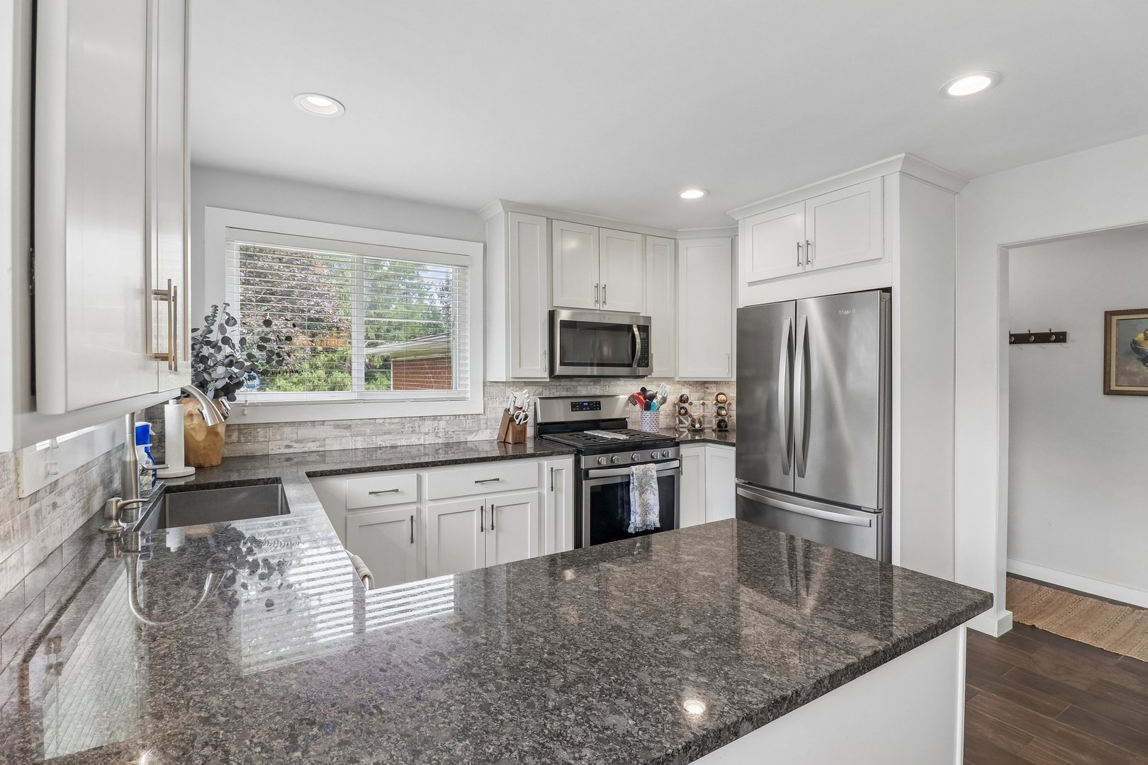 23579 W Windsor Terrace Property Photo 14