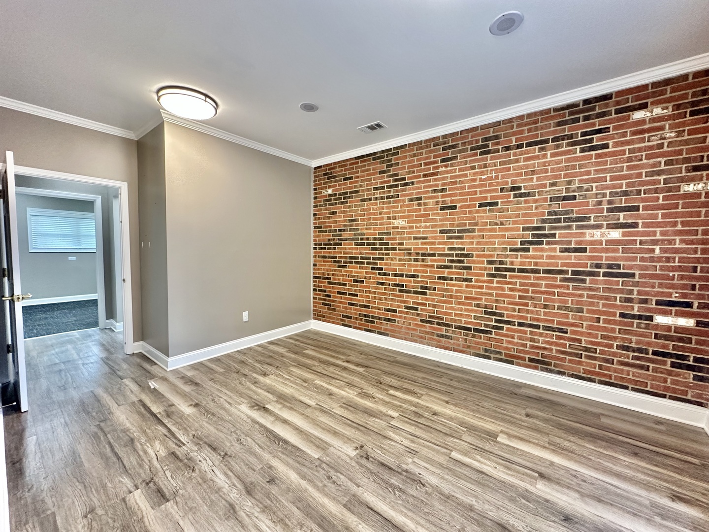 15717 Wolf Road Property Photo 3