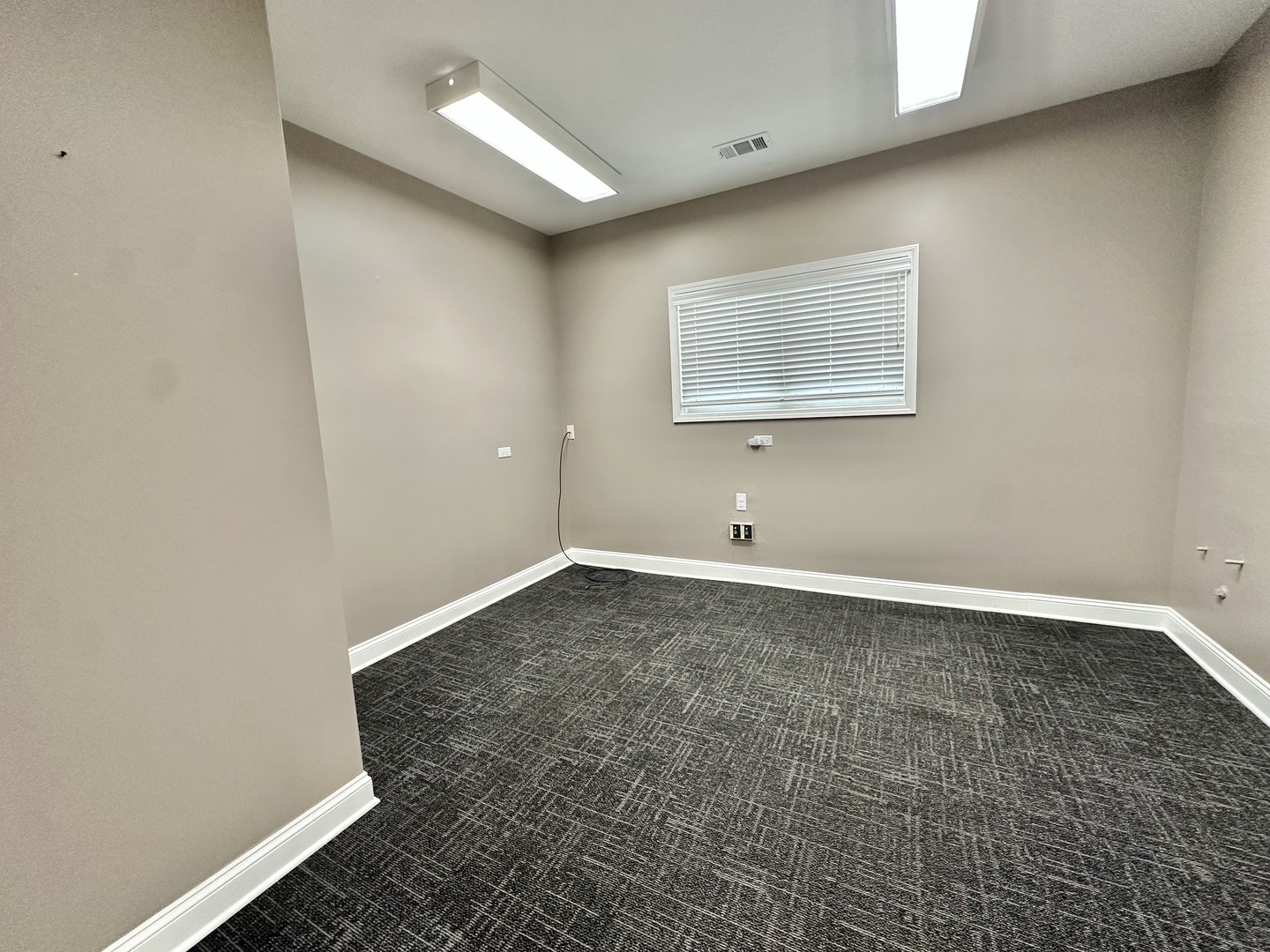 15717 Wolf Road Property Photo 9