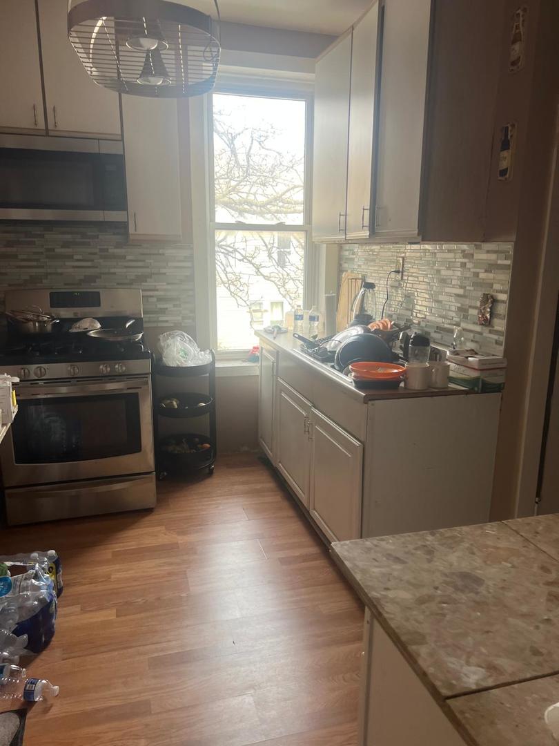 4400-4402 S Honore Crest Property Photo 4