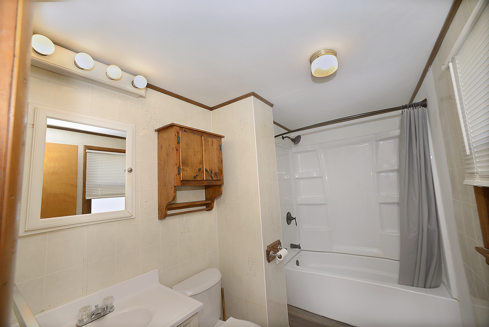 903 Illinois Avenue Property Photo 7