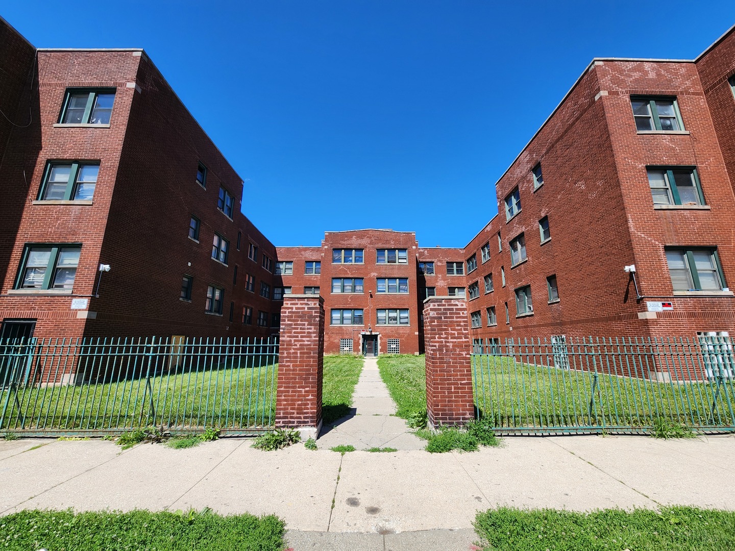 7908 S Ingleside Avenue Property Photo 1