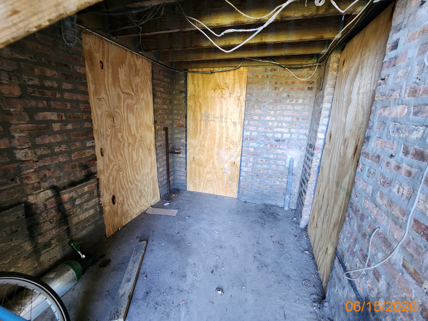 7908 S Ingleside Avenue Property Photo 5