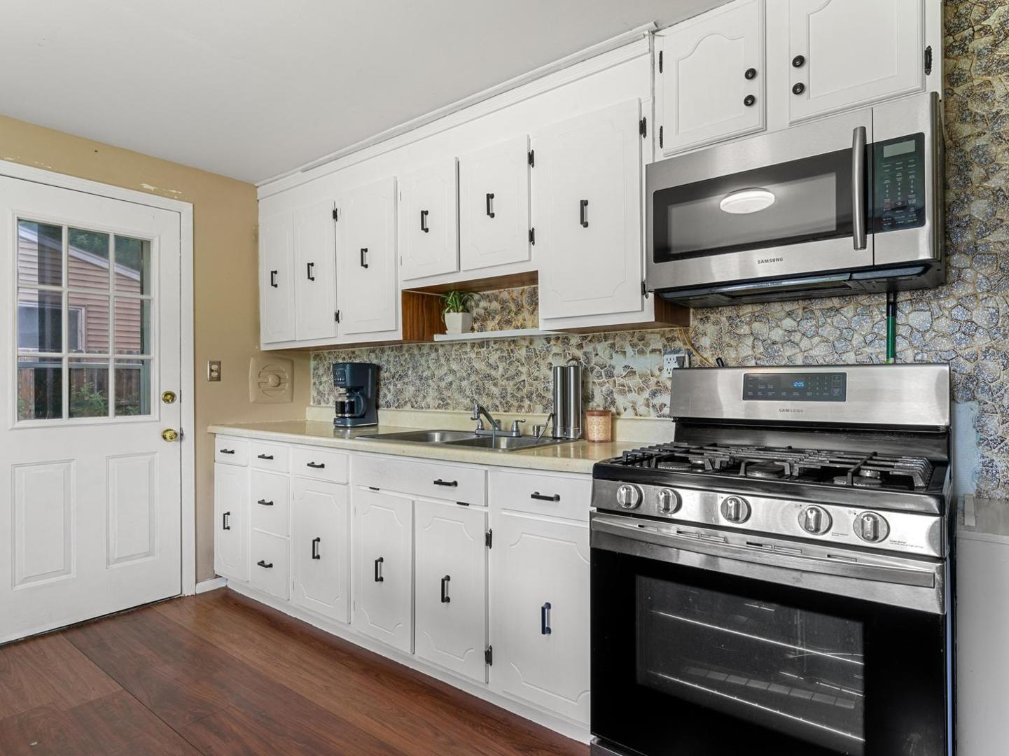 625 Jefferson Avenue Property Photo 4