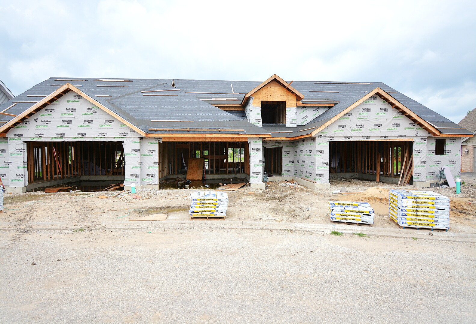 7419 Covington Drive Property Photo 1