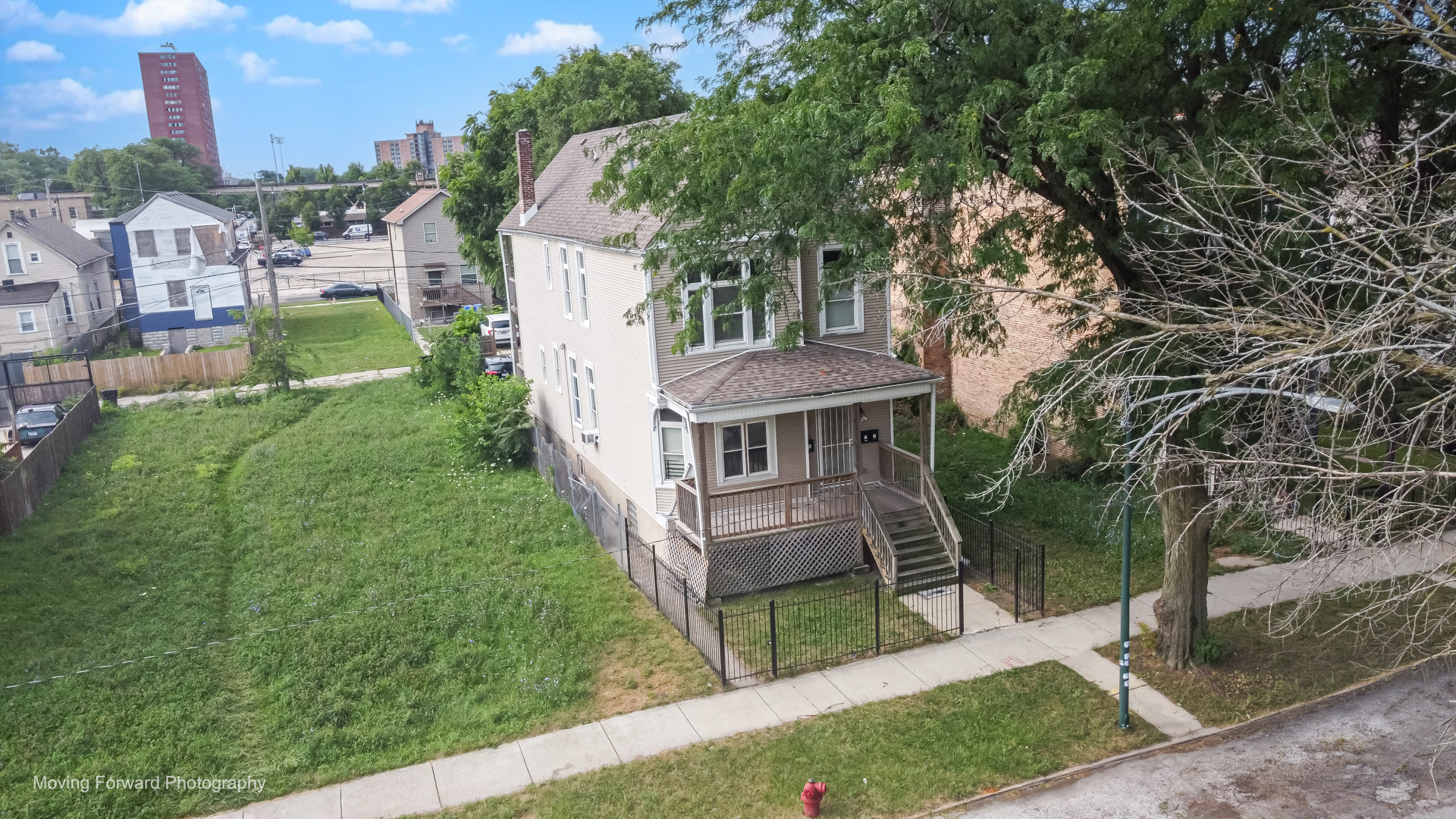 631 W 62nd Street Property Photo 4