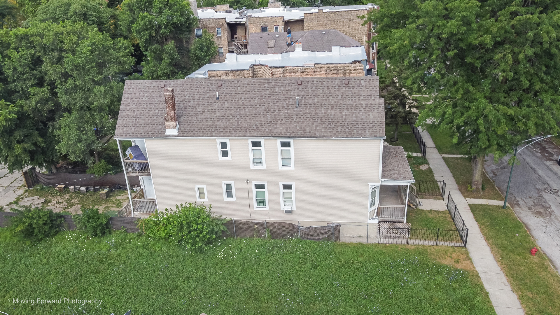 631 W 62nd Street Property Photo 5