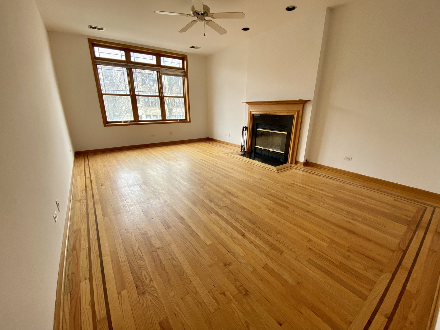 4233 N Kenmore Avenue 2n Property Photo 3