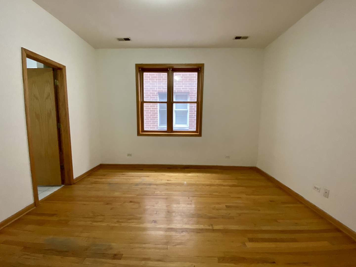 4233 N Kenmore Avenue 2n Property Photo 18