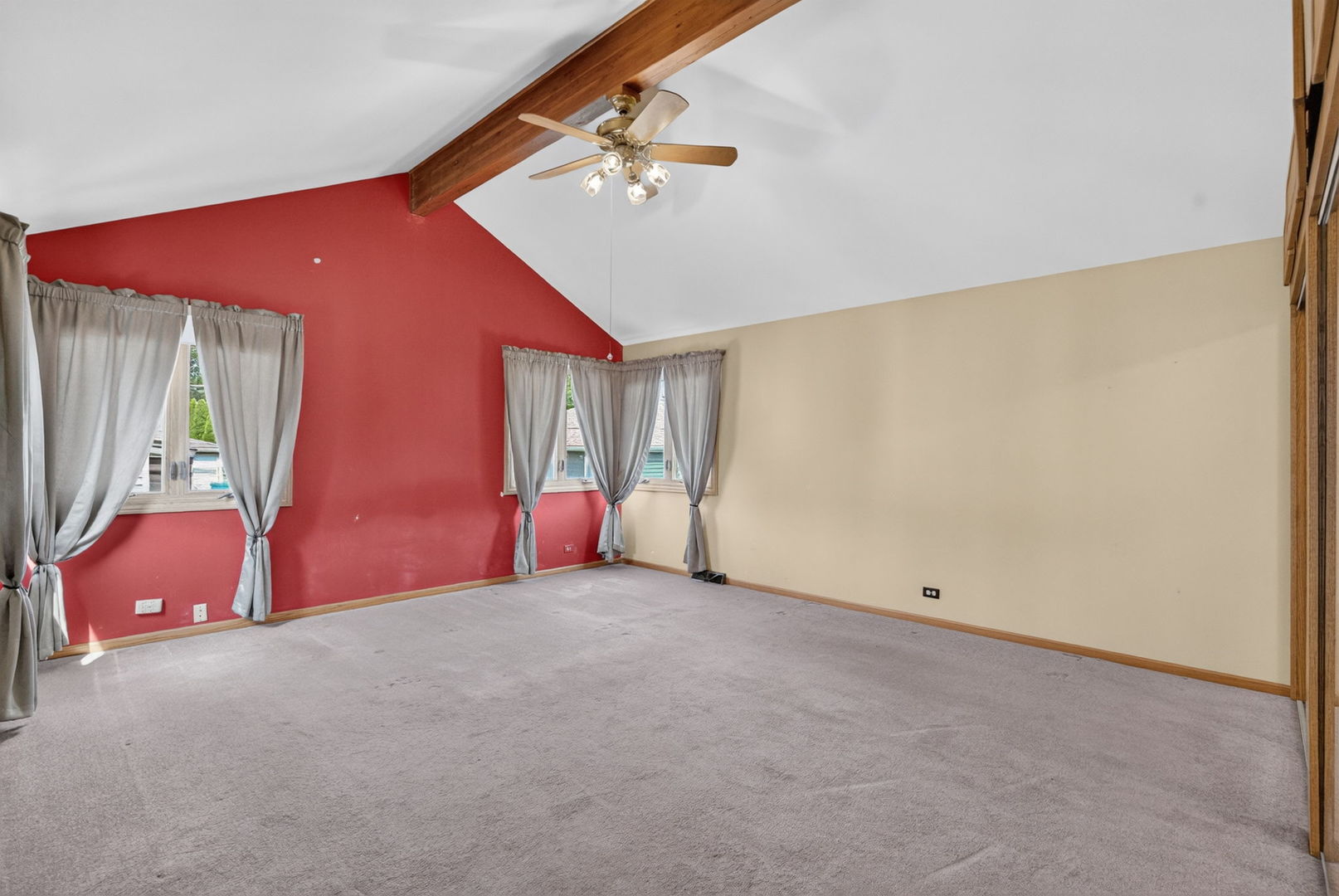 9628 S Utica Avenue Property Photo 12