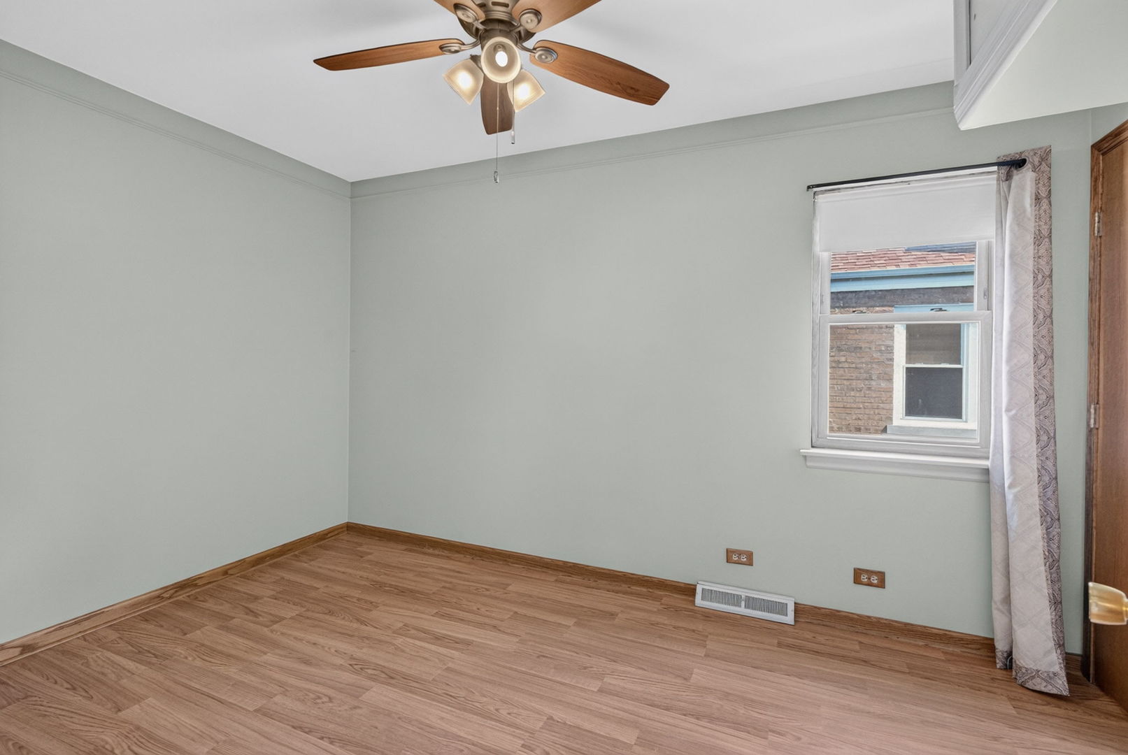 9628 S Utica Avenue Property Photo 17