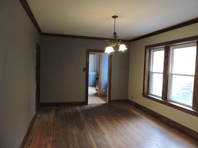 5535 N Christiana Avenue Property Photo 6