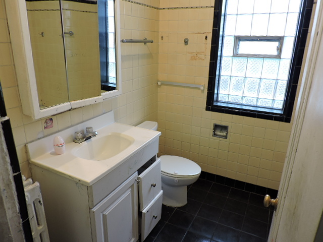 5535 N Christiana Avenue Property Photo 29
