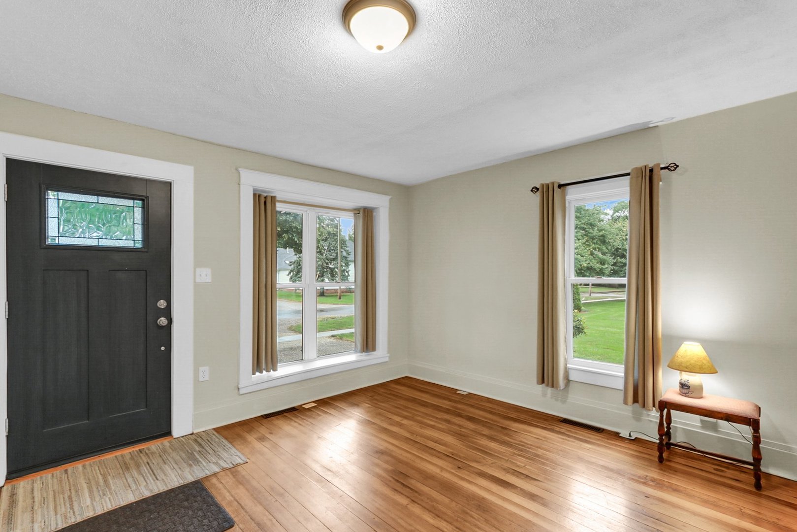 205 E South Street Property Photo 7