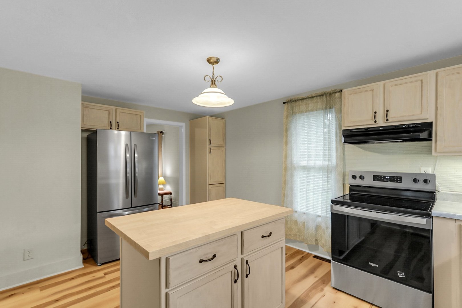 205 E South Street Property Photo 12