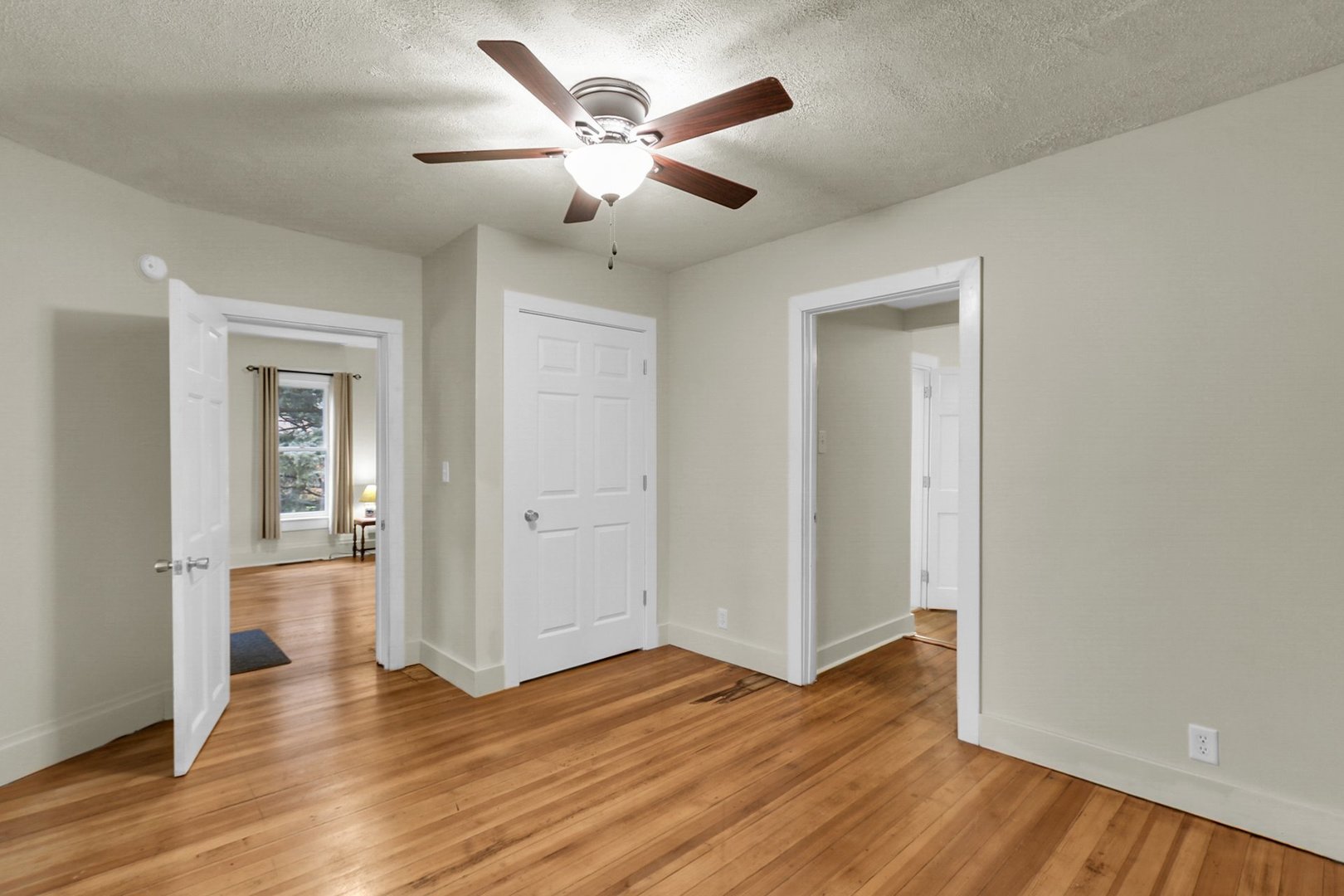 205 E South Street Property Photo 16