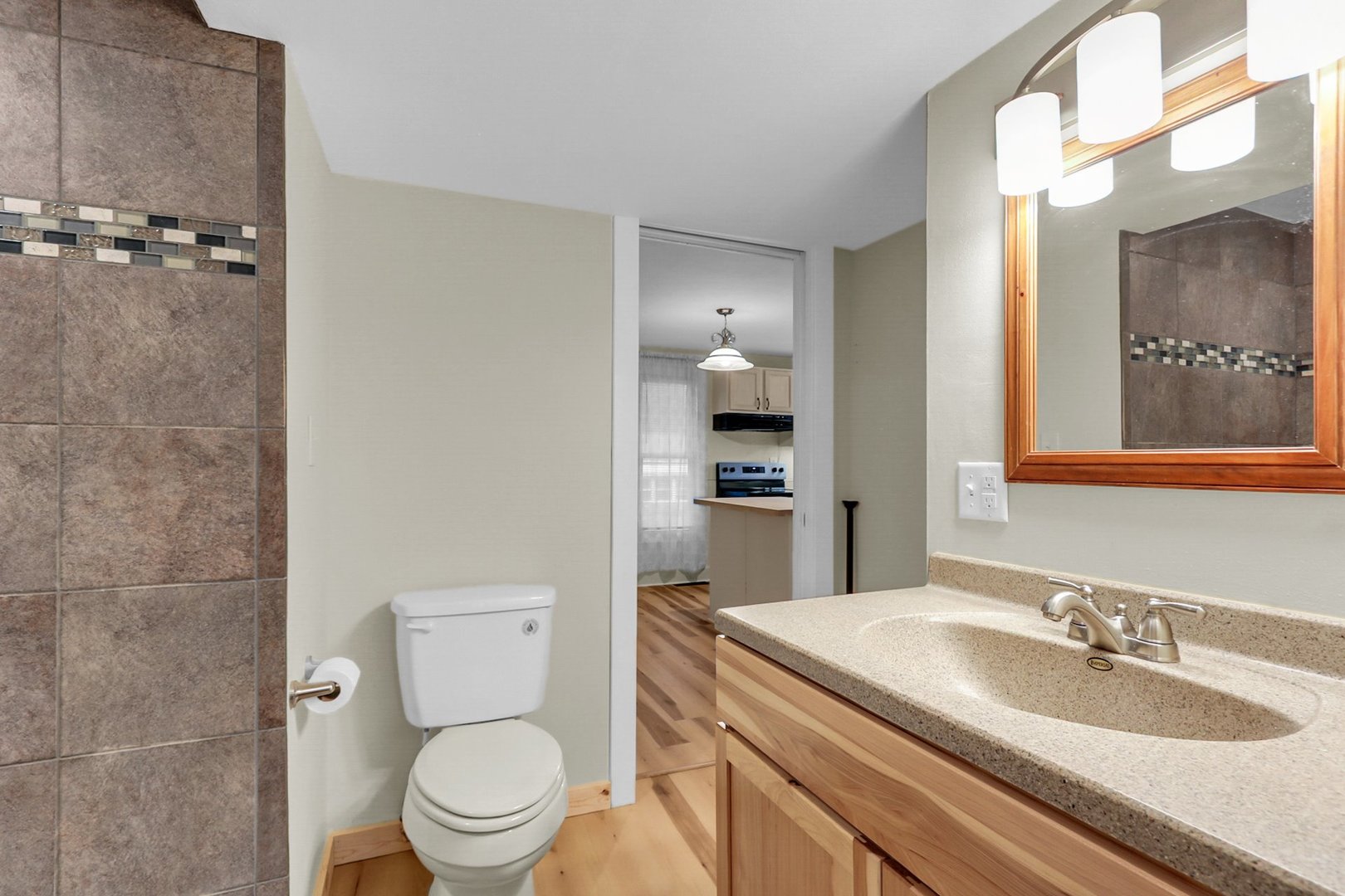 205 E South Street Property Photo 18