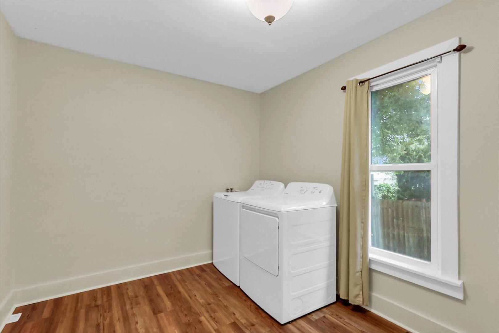 205 E South Street Property Photo 20