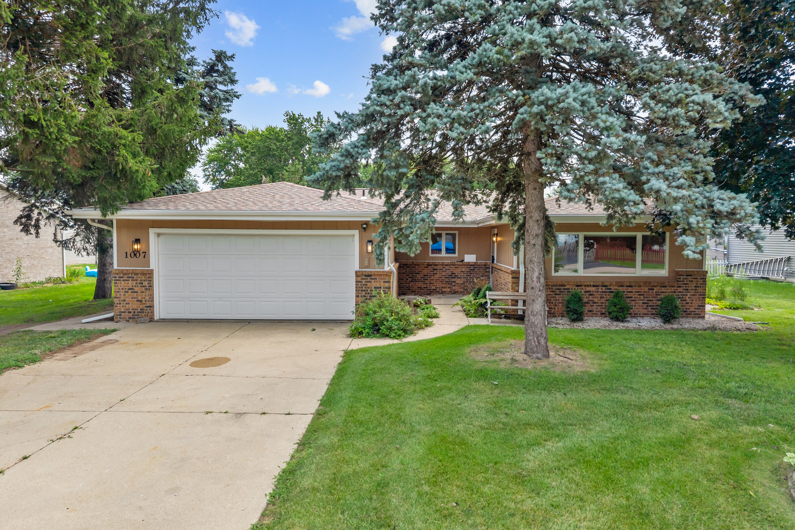1007 Nancy Road Property Photo 1