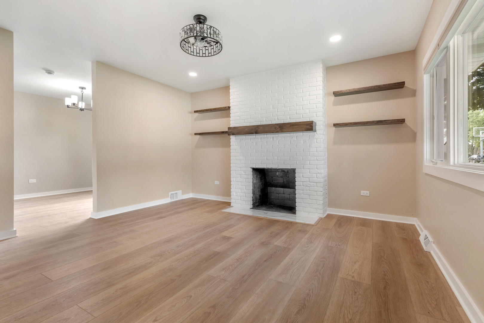 1007 Nancy Road Property Photo 5