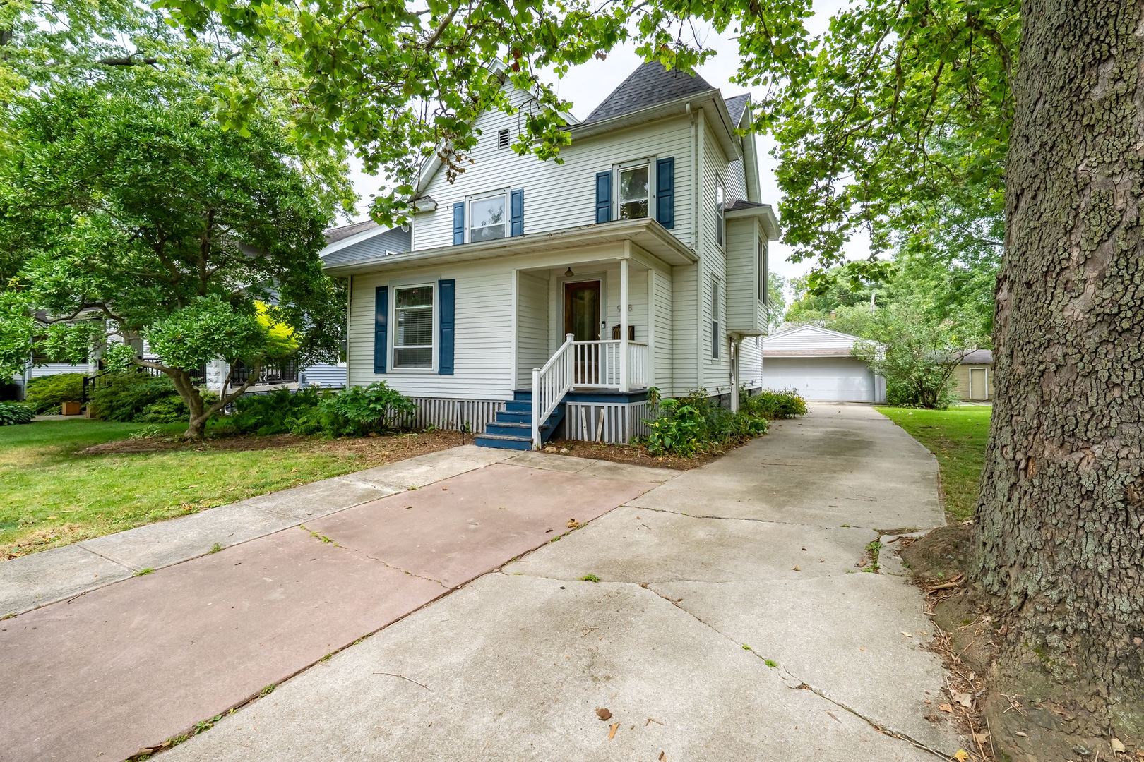 908 S Fell Avenue Property Photo 1