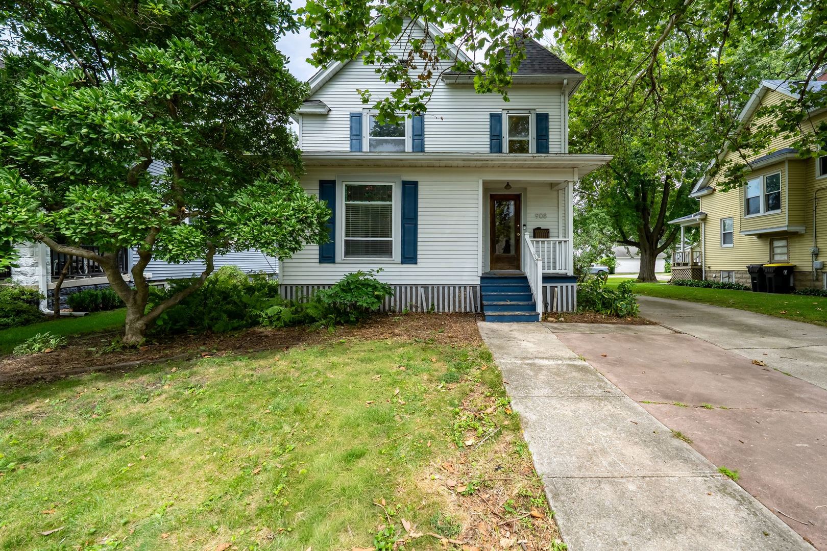 908 S Fell Avenue Property Photo 2