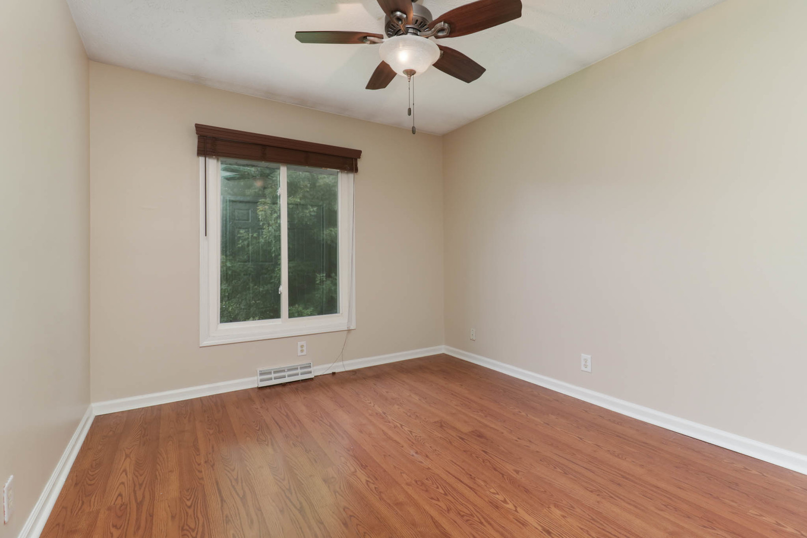 19356 Nottingham Drive Property Photo 20