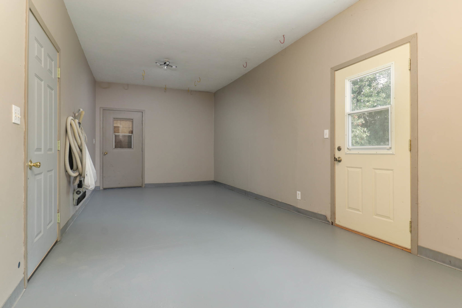 19356 Nottingham Drive Property Photo 34