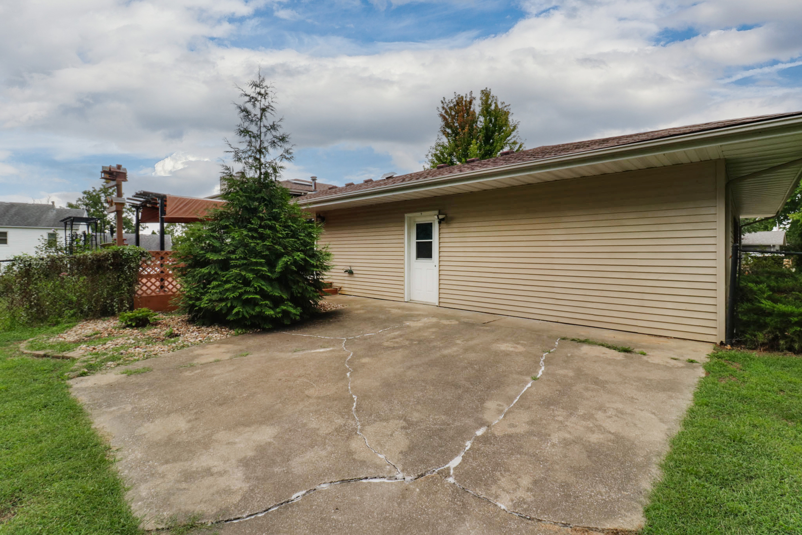 19356 Nottingham Drive Property Photo 44