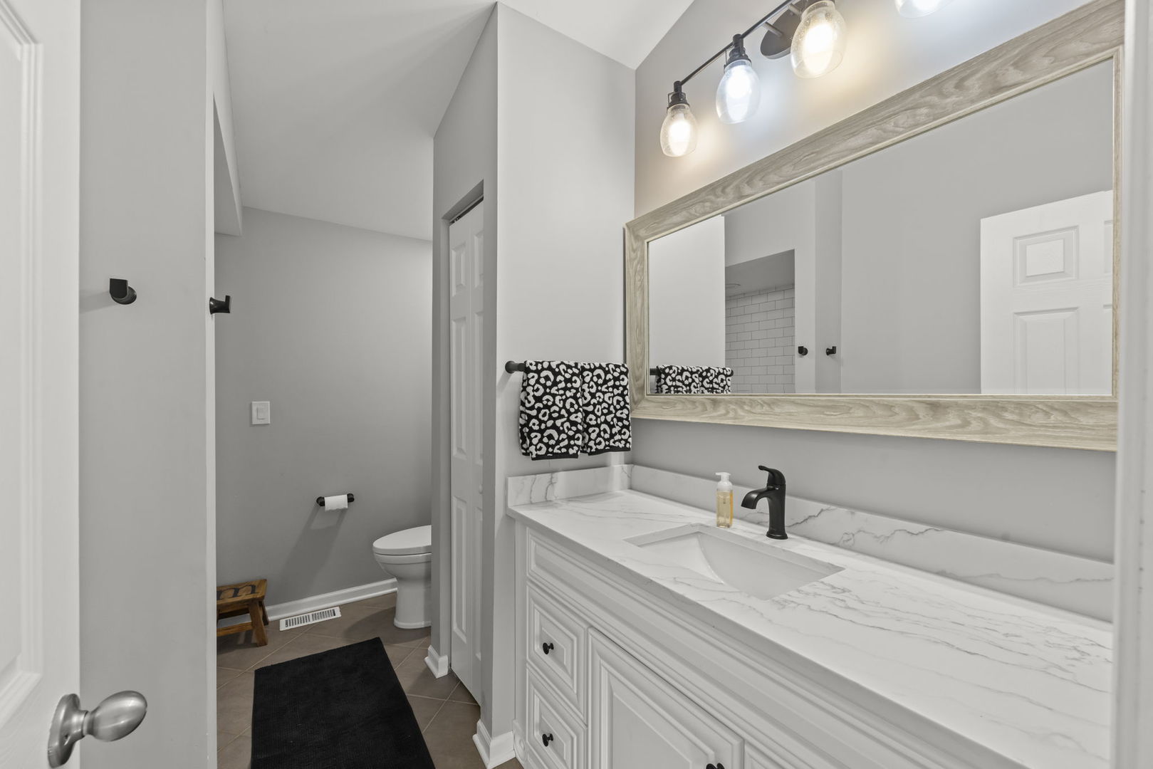 528 W Evergreen Street Property Photo 17