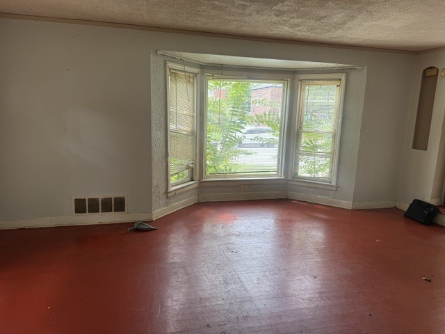 2514 E 97th Street Property Photo 3