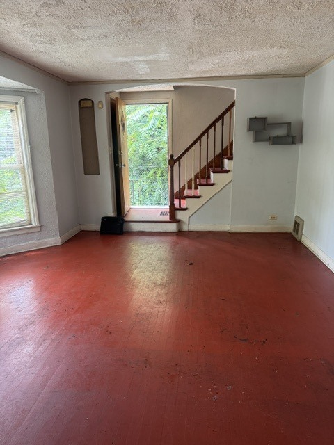 2514 E 97th Street Property Photo 4