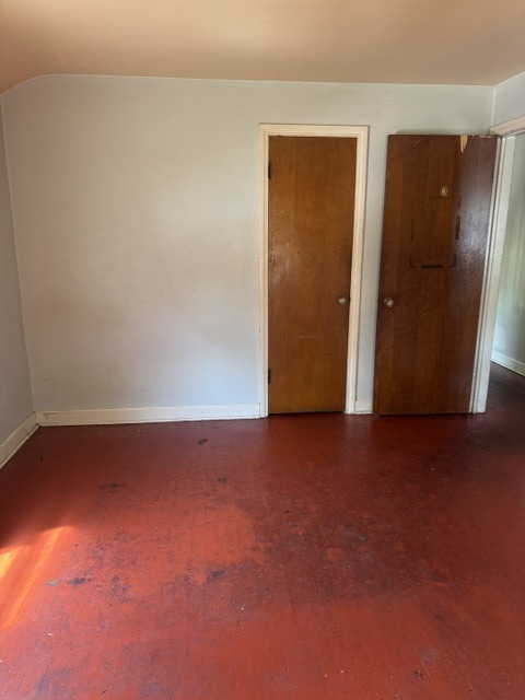 2514 E 97th Street Property Photo 8