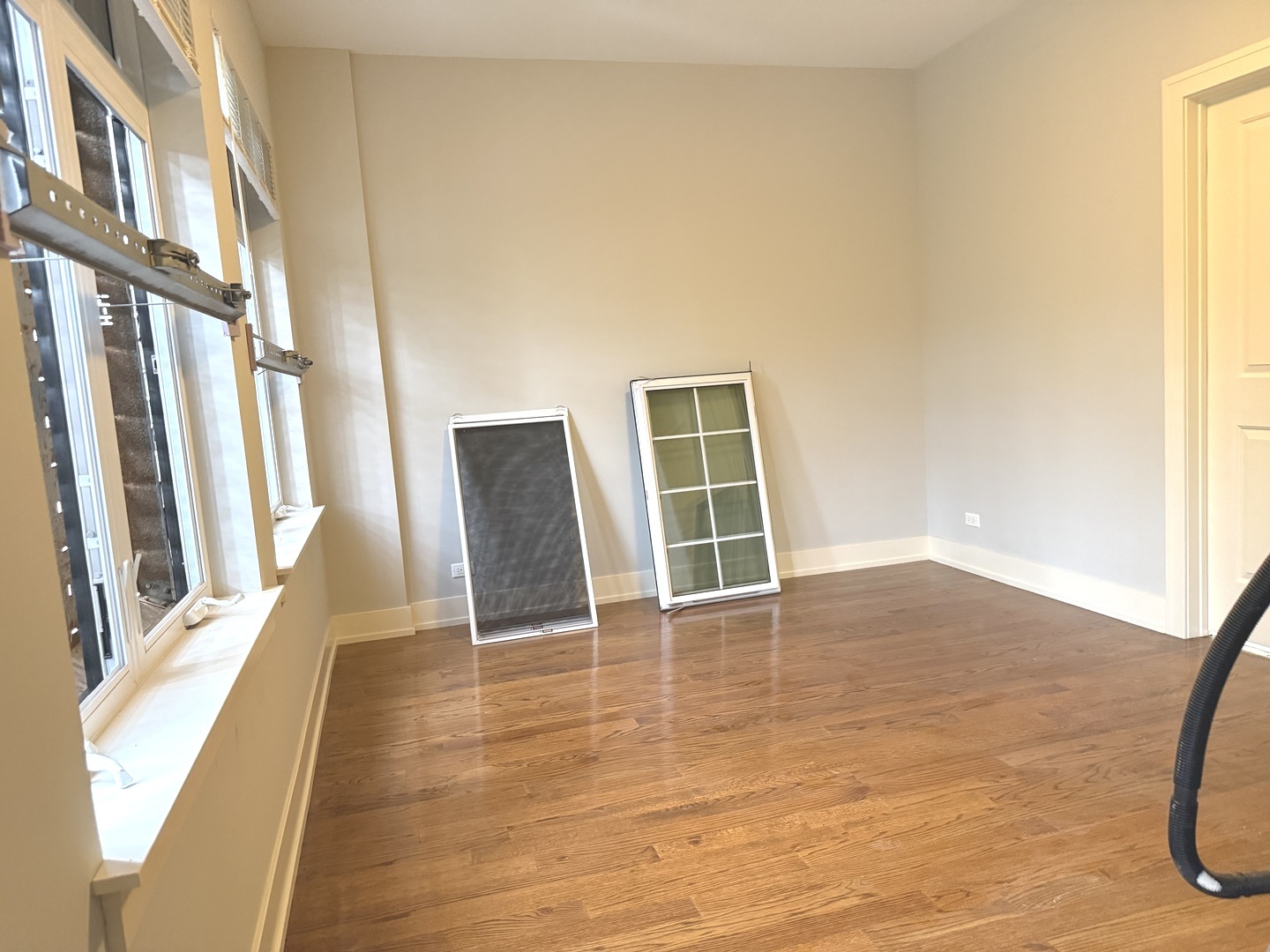 544 E 46th Place Property Photo 24