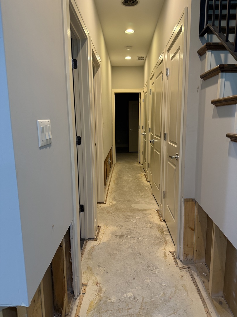 544 E 46th Place Property Photo 30