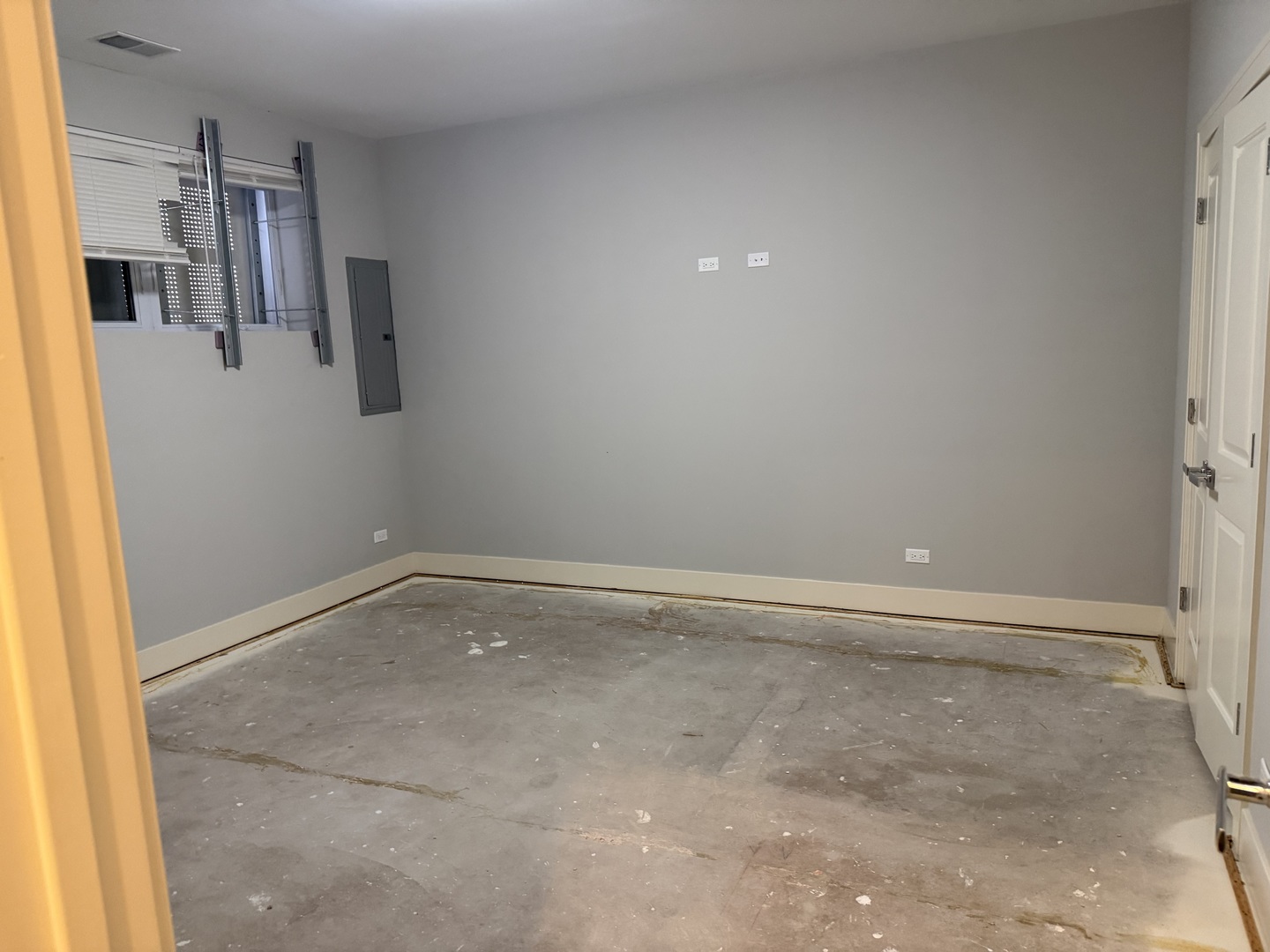 544 E 46th Place Property Photo 33
