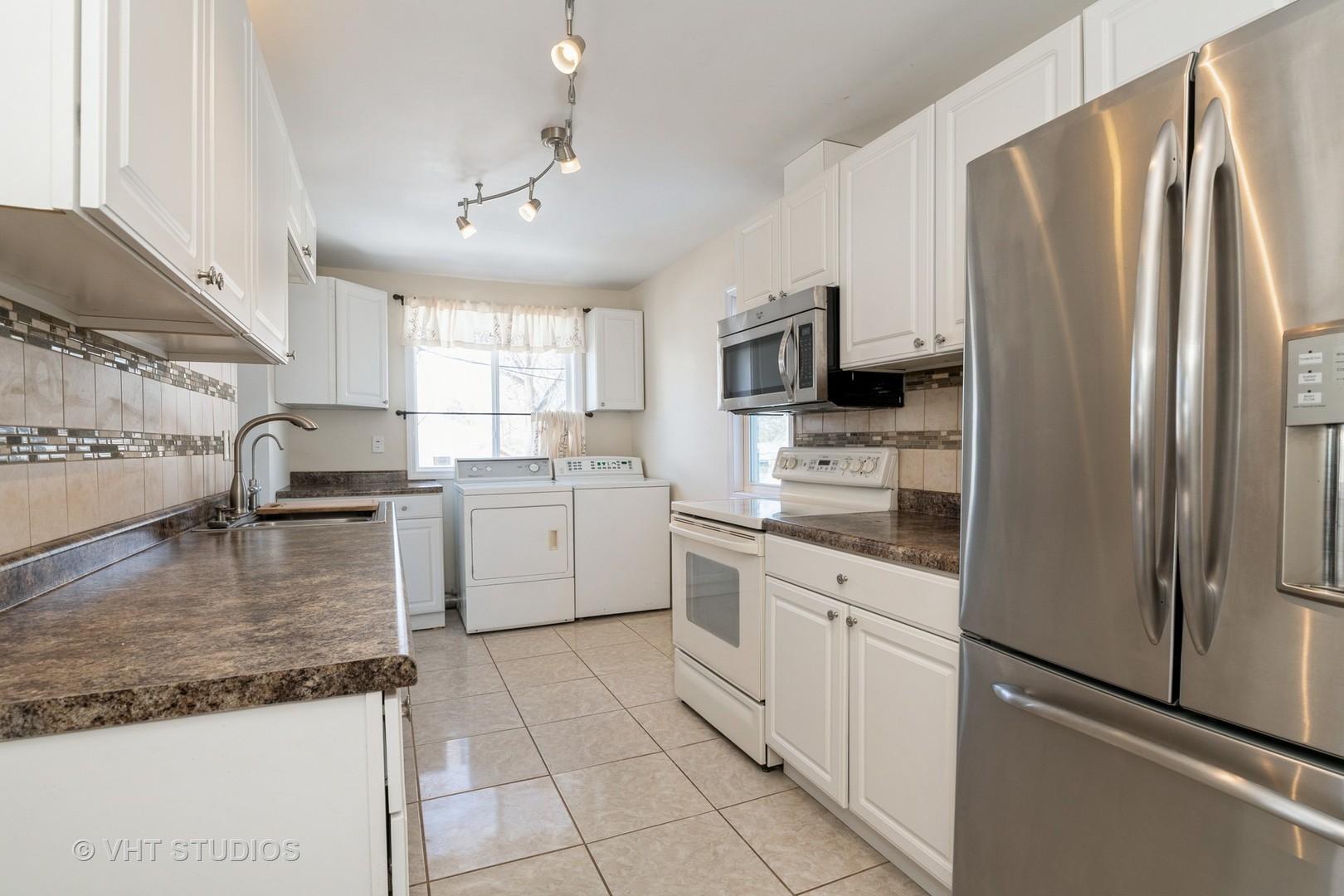 21938 W 6th Street Property Photo 5