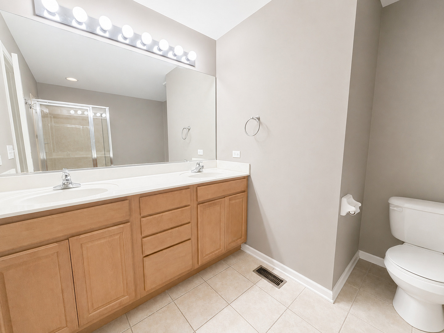3131 Saganashkee Lane 3131 Property Photo 10