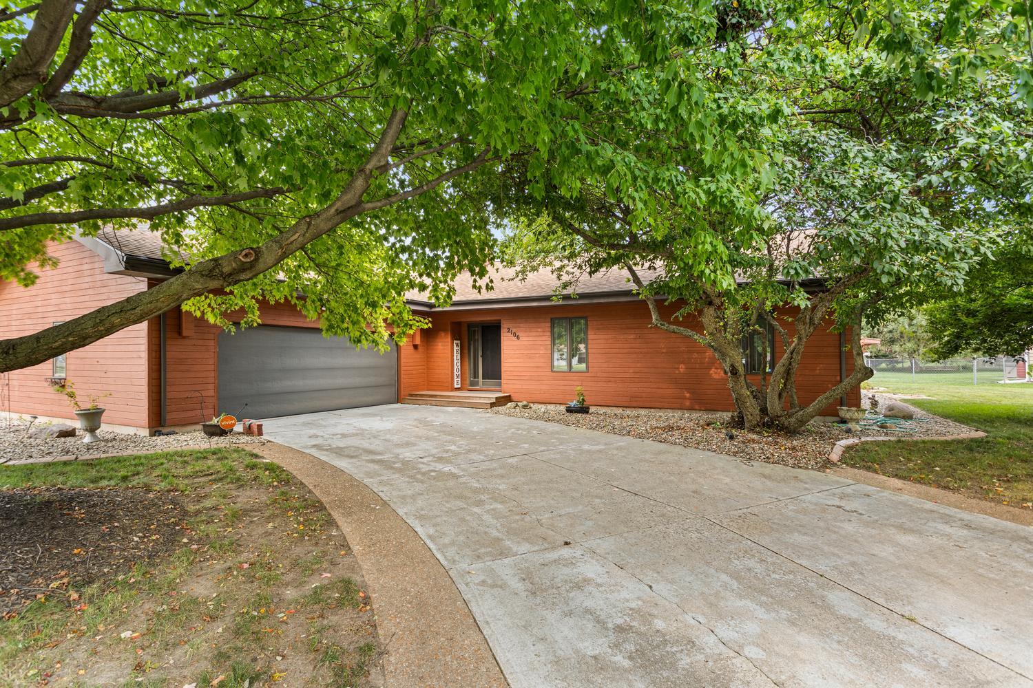 2106 Hagan Boulevard Property Photo 1