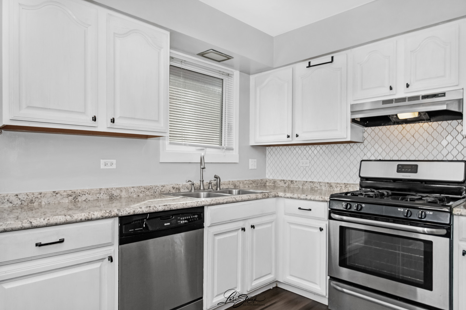 12704 S Muskegon Avenue Property Photo 9