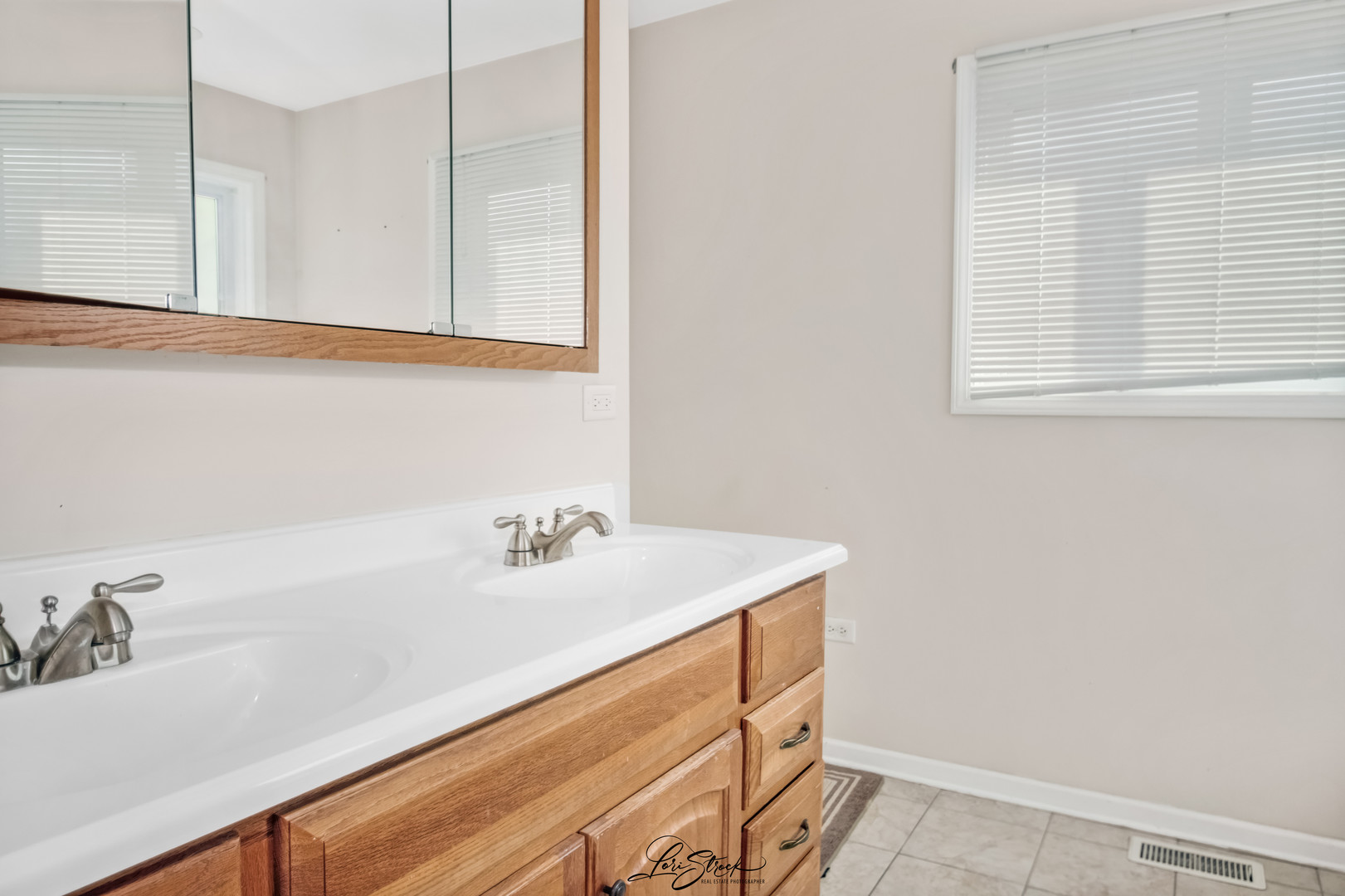 12704 S Muskegon Avenue Property Photo 15